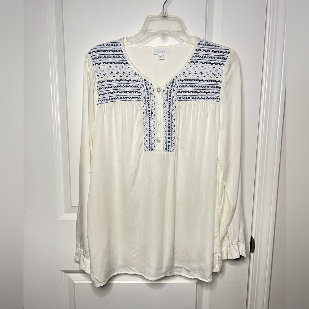 J Jill Tunic Top White Blue Embroidered Long Sleeves Resort Cruise Sz M vacation